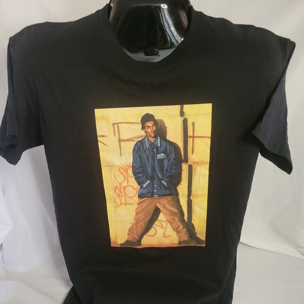 Snoop Dogg Square Front Graphic T-shirt (Size L)